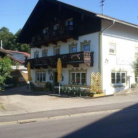 Grossholzhausen Pension Inntalhof מראה חיצוני תמונה