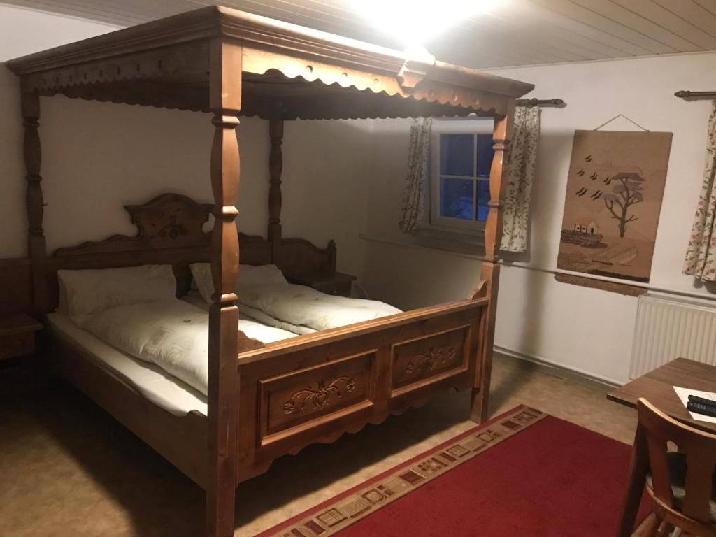 Grossholzhausen Pension Inntalhof מראה חיצוני תמונה