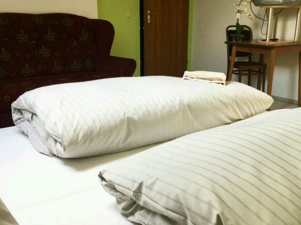 Grossholzhausen Pension Inntalhof מראה חיצוני תמונה