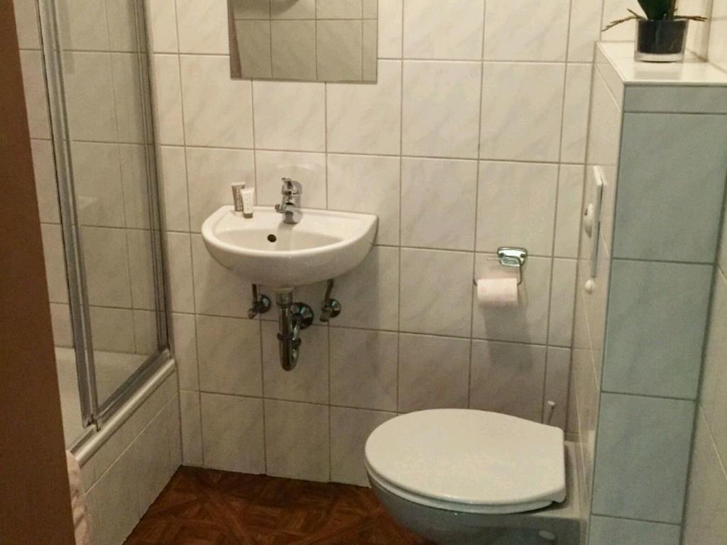 Grossholzhausen Pension Inntalhof מראה חיצוני תמונה